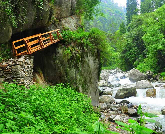offbeat travel destinations in himachal pradesh tirthan valley