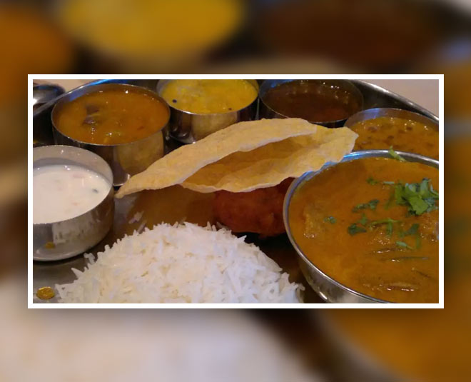 places to eat pune special food ()