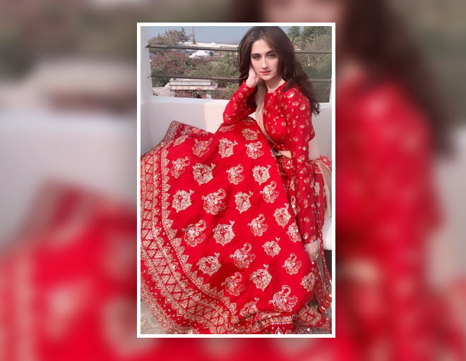 sanjeeda shaikh in red lehenga
