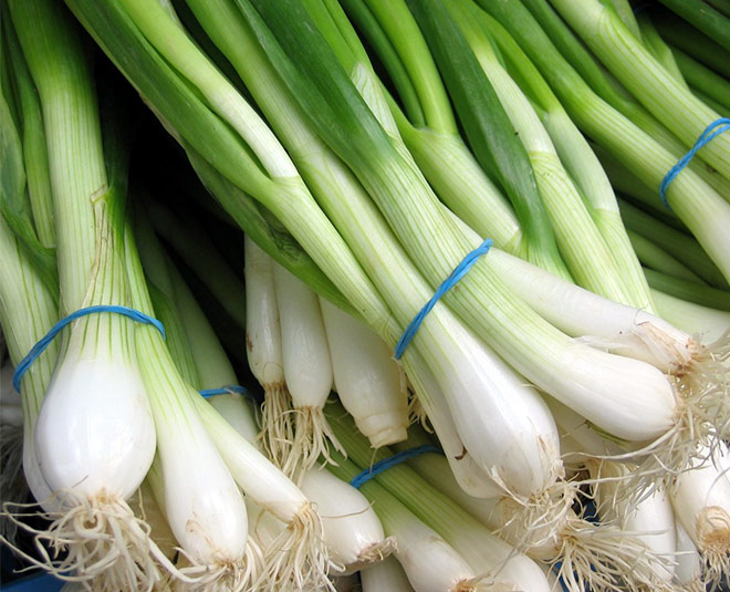 periods pain spring onion inside