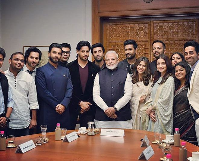 Alia bhatt ranbir kapoor meet prime minister modi at delhi with other bollywood stars talk on different issues