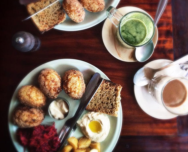 vegetarian restaurants goa beam inside