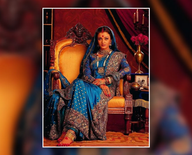 aishwarya rai in blue saree inside