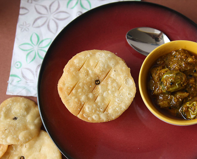 aloo papdi at home inside