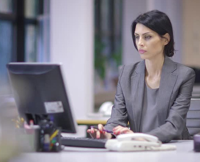 budget working woman