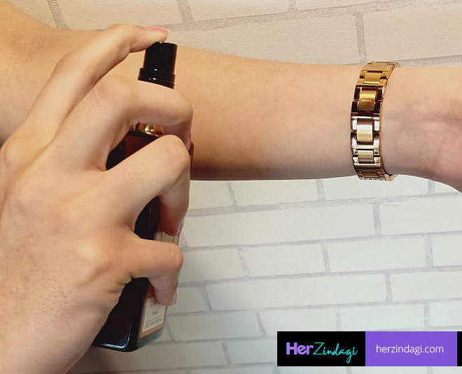 forest essentials nargis body mist floral fragrance inside