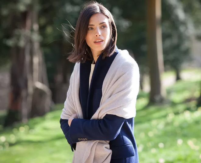 inside scarf style summer