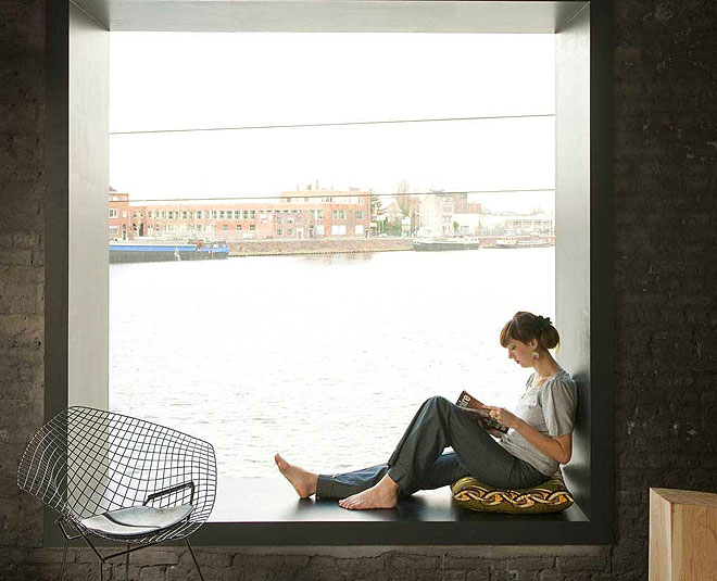 safety things to keep in mind while staying in hotel inside