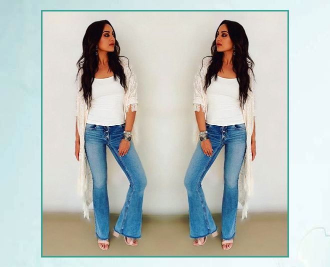 sonakshi white blue outfit