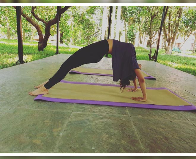 surya namaskar ramdev mouni roy