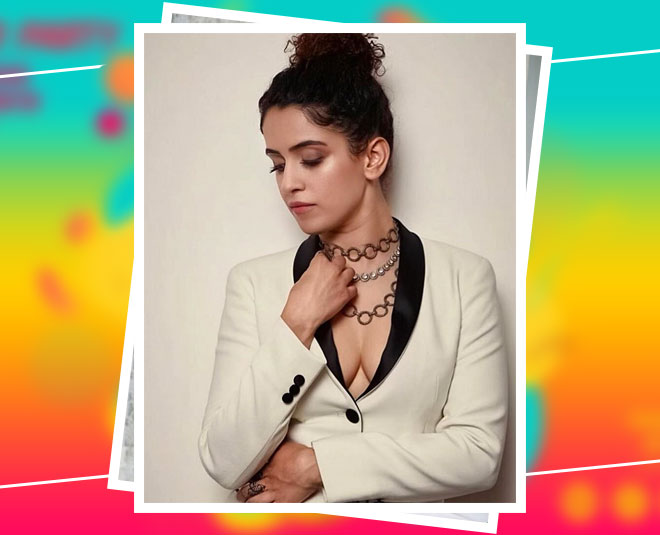 ways to style curly hair inside