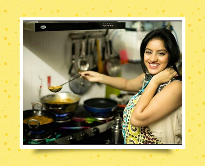deepika singh cooking inside