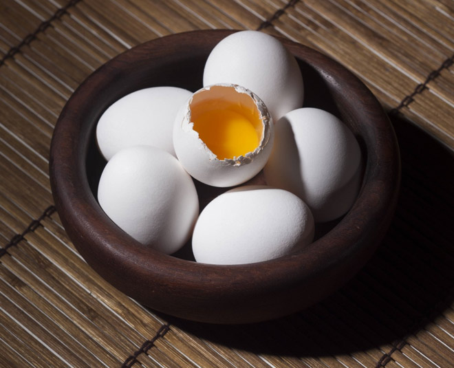 remove blackheads with egg white homemade mask