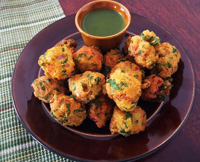 foods in a budget pakoras