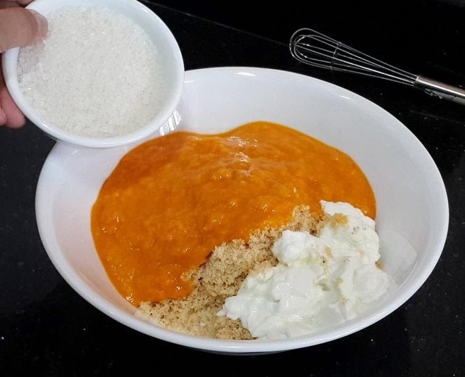 idli with mango inside
