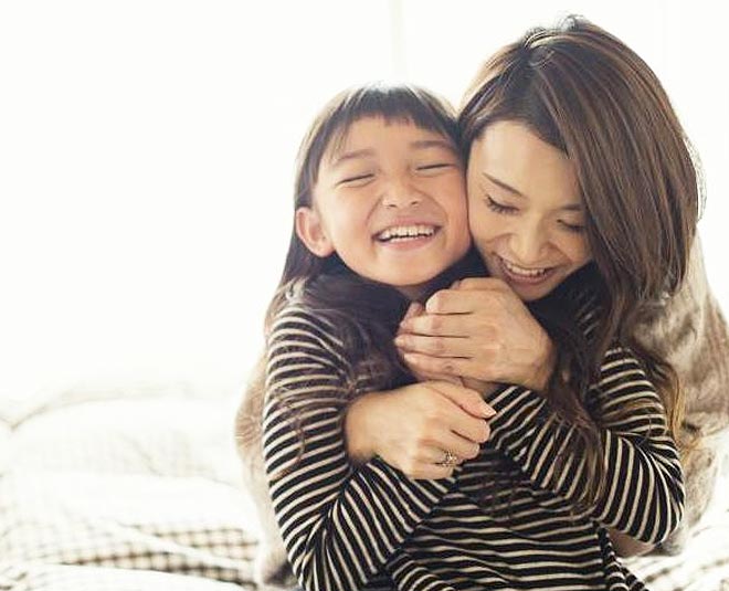 tips to handle kids when alone ()