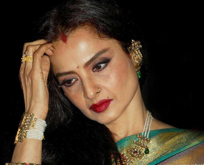 beauty lessons from rekha look young and beautiful inside one
