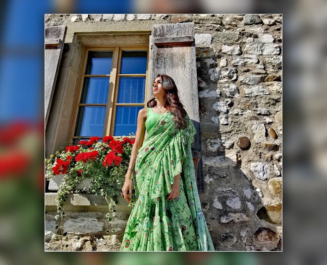 erica fernandis green saree inside