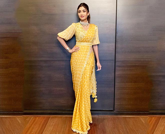 modern and stylish ways to wear a saree inside