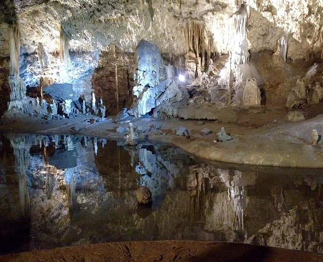 wonderful undergound places punka caves inside