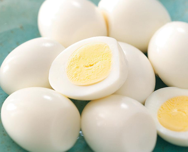 food warm in microwave eggs inside