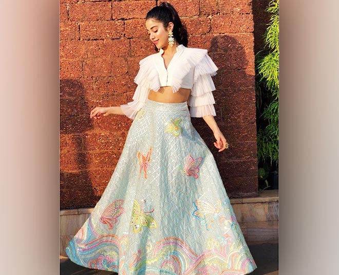 jahnvi kapoor ethnic looks this festive season inside