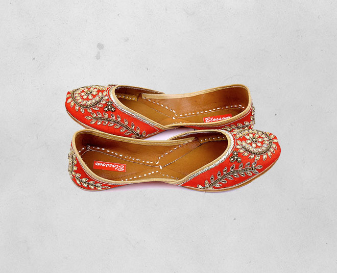 latest bridal footwears will earn you praises inside