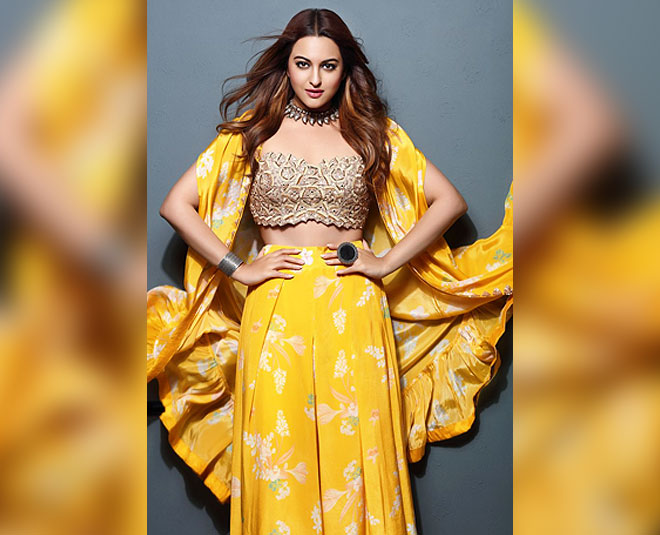 malaika arora parineeti priyanka chopra to chitrangada singh and other actresses flaunt their stretch marks inside