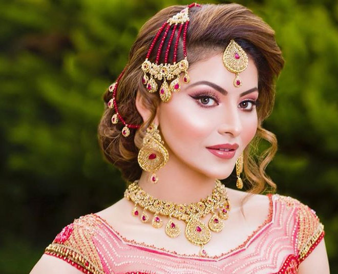 urvashi glowing skininside