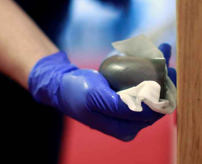 coronavirus cleaning tips INSIDE