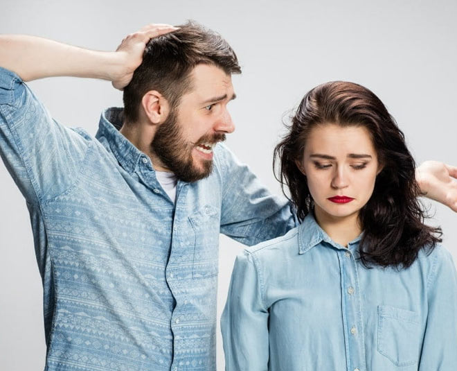 have an extremely possessive boyfriend INSIDE