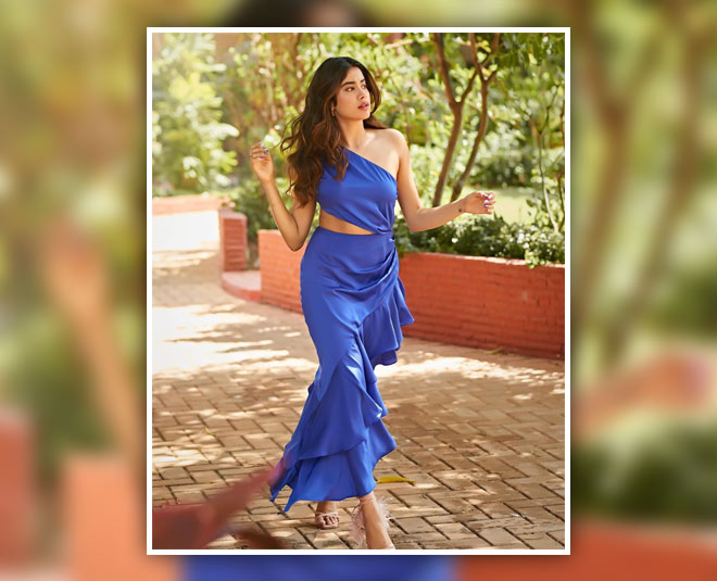 janhavi kapoor education