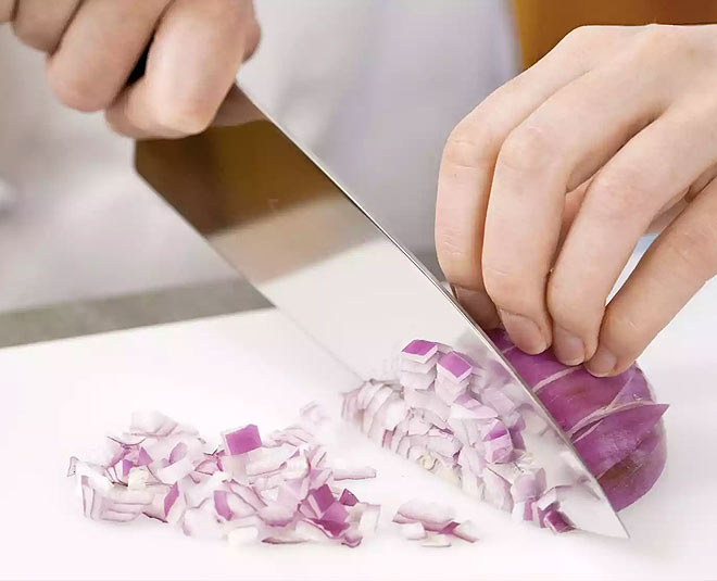 onion chopping