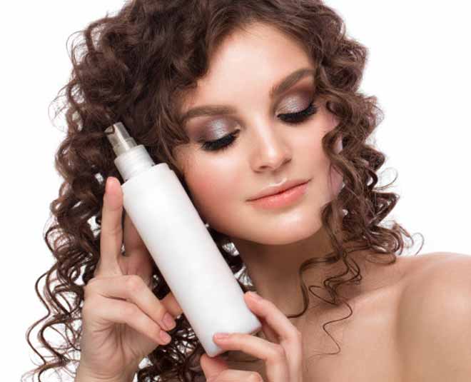 ideas to styling in wavy hair inside