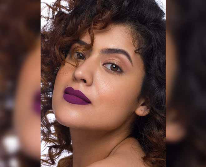 purple colour in your makeup inside