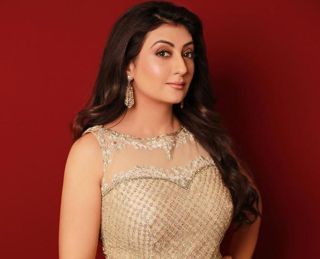 juhi parmar inside