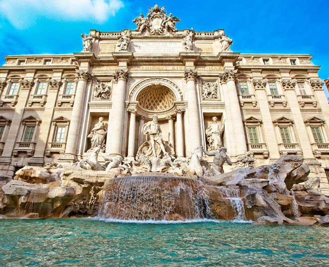 Trevi Fountain in rome
