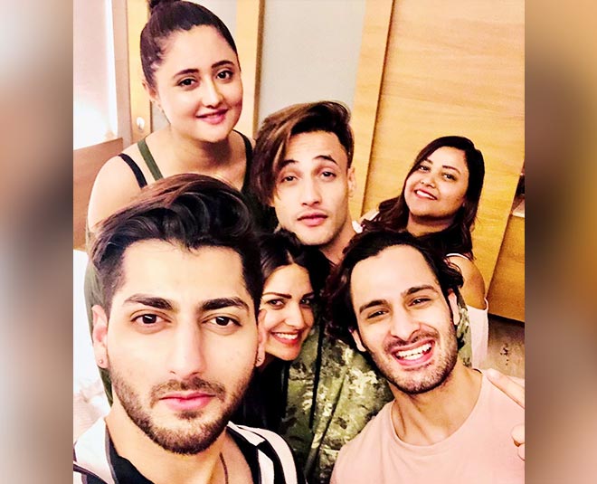 rashami desai  umar riaz  viral video