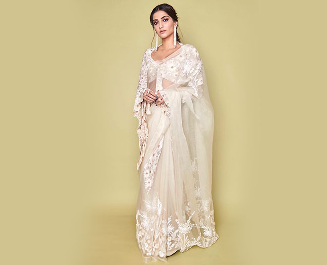 sonam kapoor saree style inside