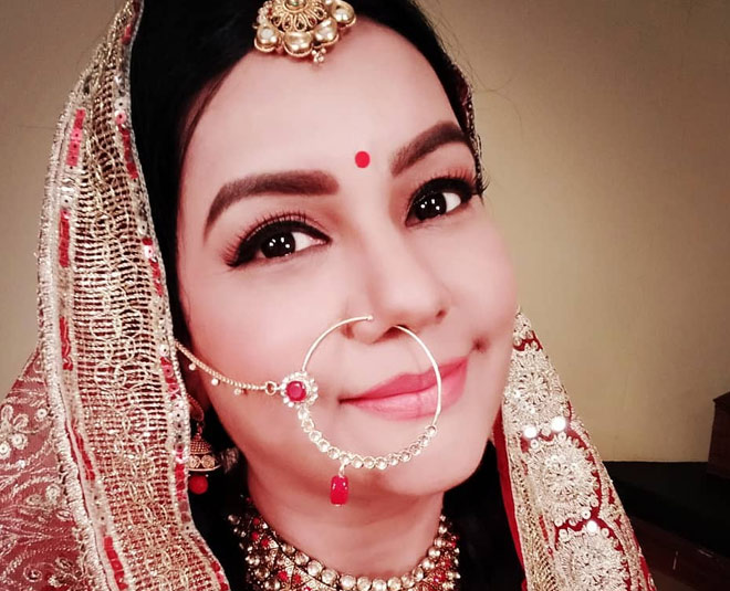 tv actress sucheta khanna beautiful skin