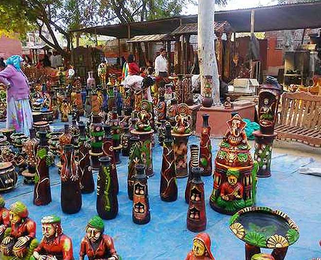 visit taj mahotsav buy handicrafts