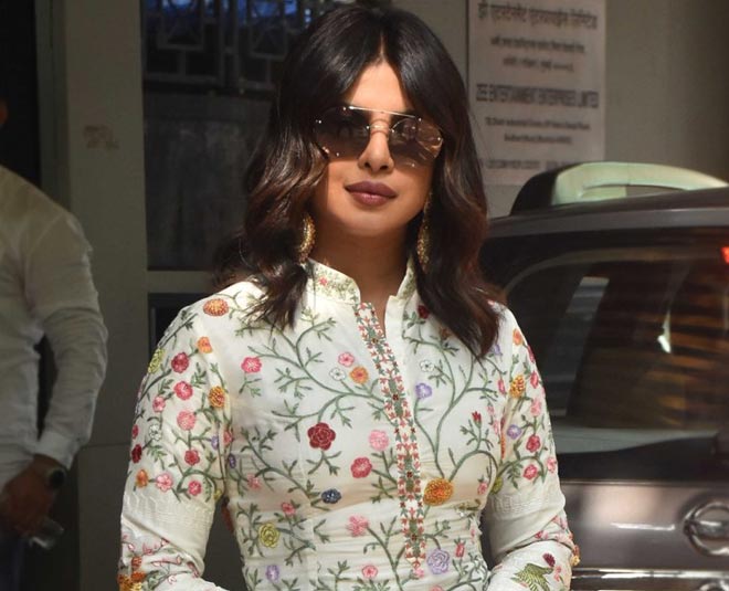 priyanka chopra kurta neck design