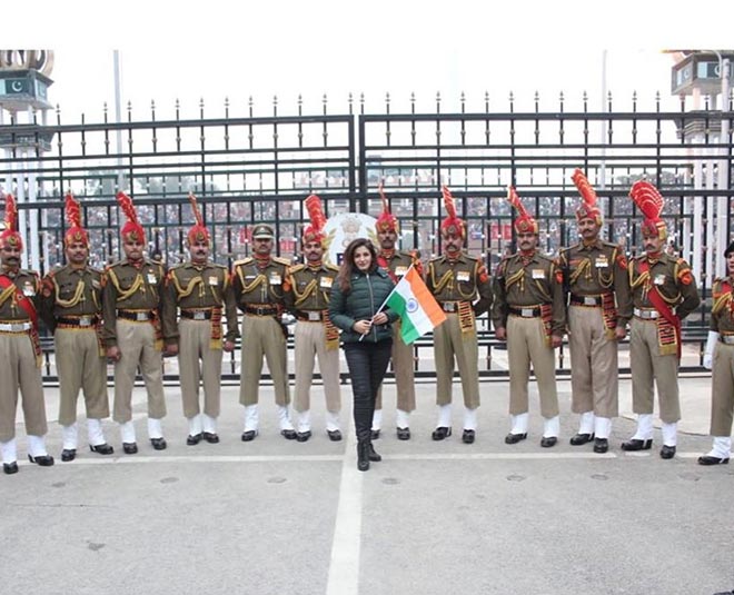 republic day srk salman amitabh bachchan sara ali khan bollywood celebs celebrate inisde