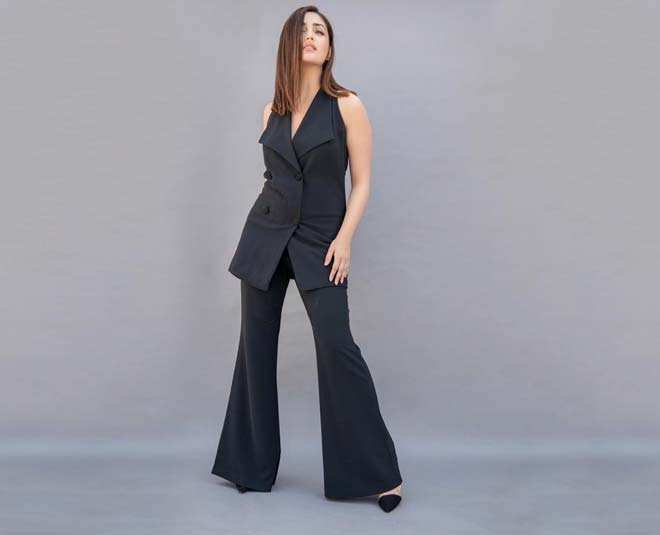 yami gautam monochromatic looks black