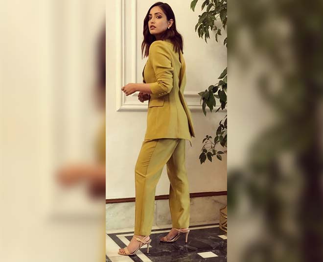 yami gautam monochromatic looks pantsuit