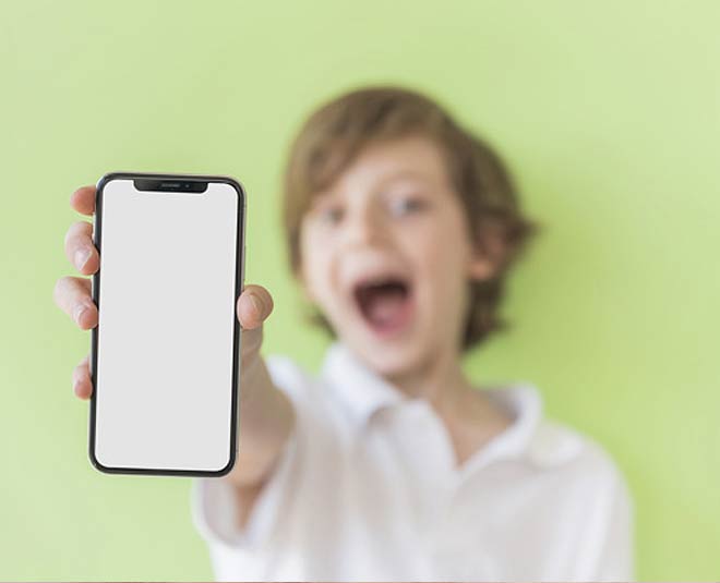 children have a bad impact on phones inside