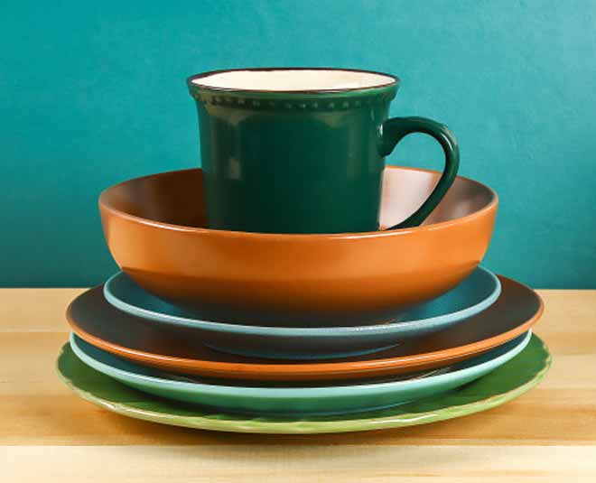 get ride yellow crockery shine again inside