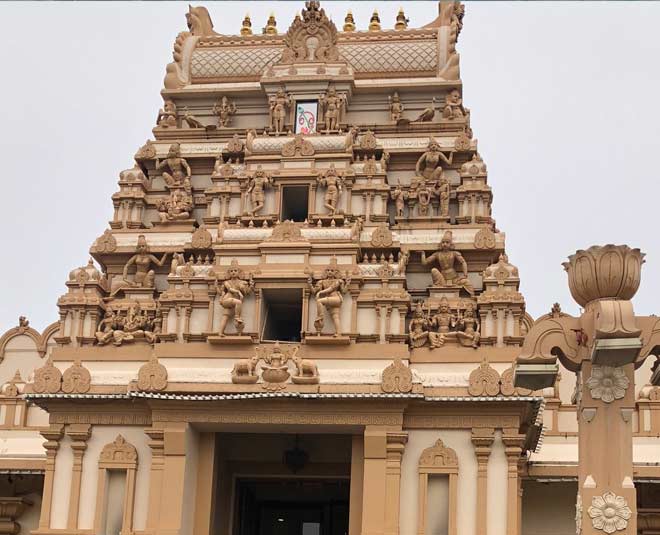 know about these hindu temples in foreign inside