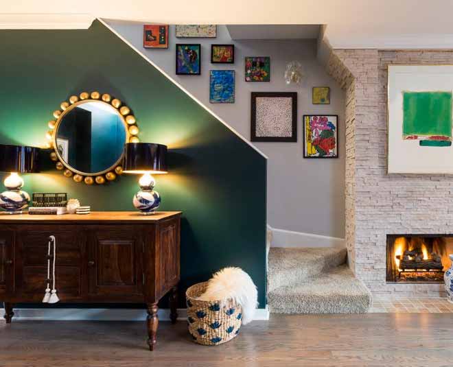 narrow staircase decorating ideas insI