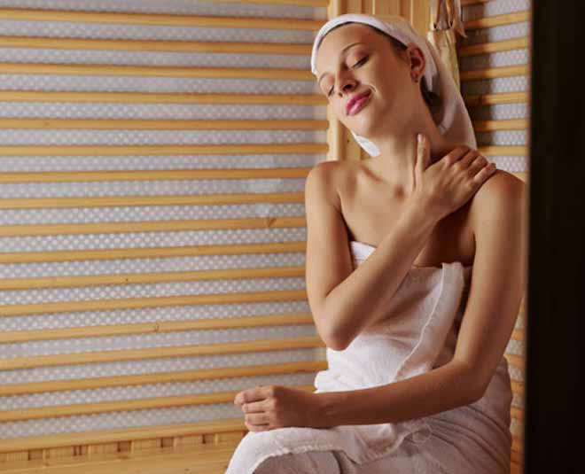 oil body massage inside